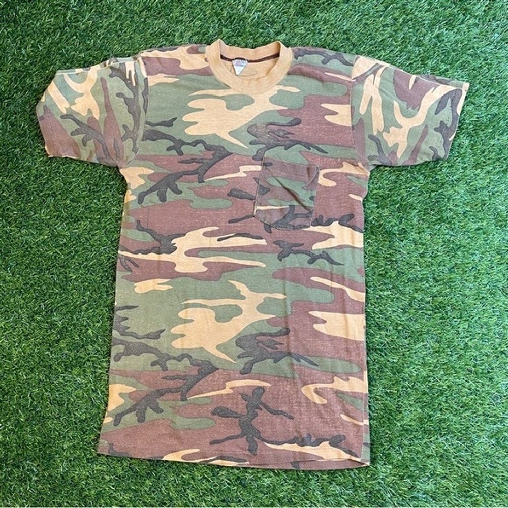 Vintage Redhead Single Stitch Camo Pocket Tee - Size Medium